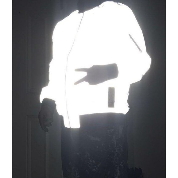 Umbro Men’s Full Zip Reflective Jacket ✅💲PRICE FIRM 💲 - Picture 4 of 4